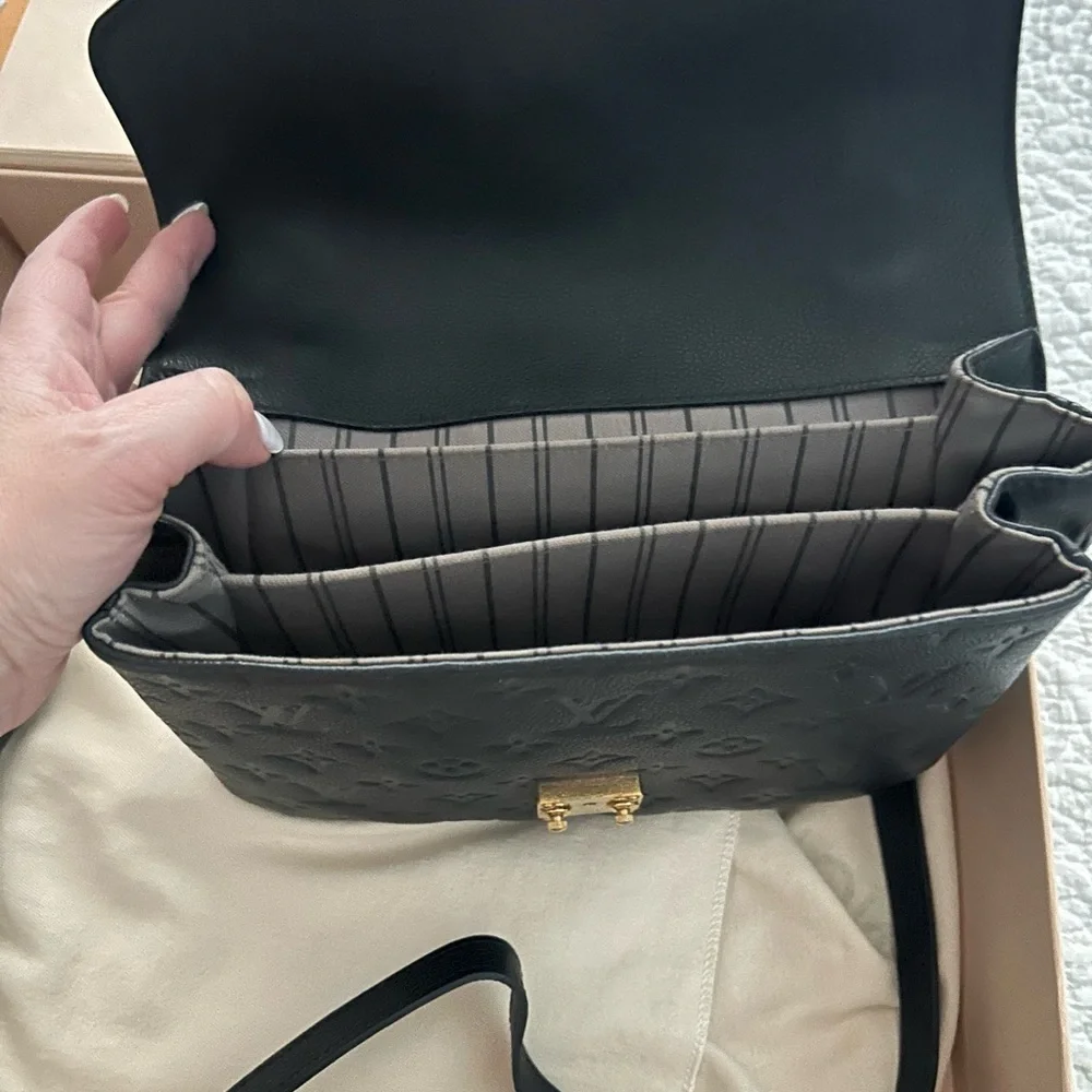 Louis Vuitton Pochette Metis Black Leather - Picture 3 of 11